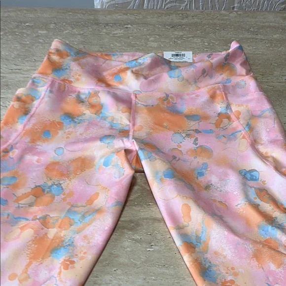 Women 2 piece Orange,Pink, white and blue active wear set. - Picture 10 of 12